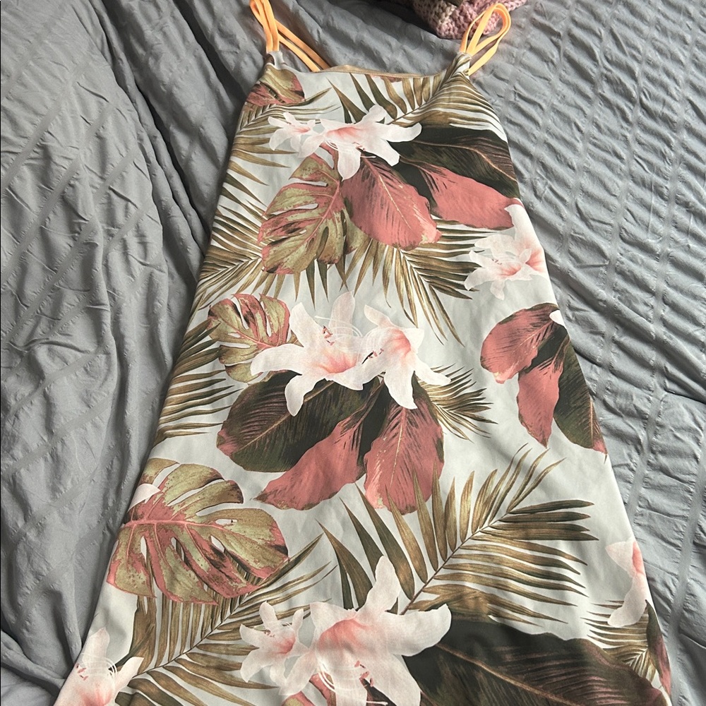 Old Navy Active Powersoft Top in Tan